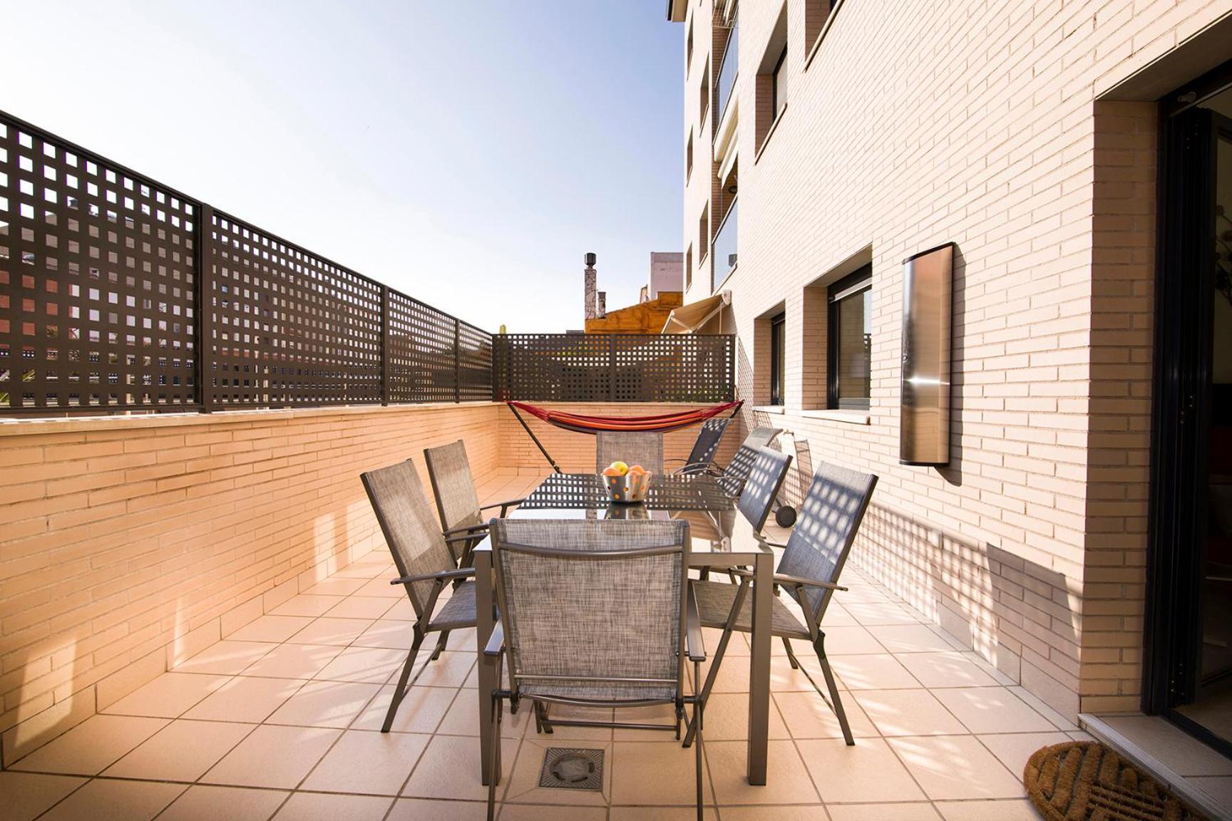 Appartement standing 58m plage à 3mn en voiture Roses Exterior foto